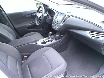 2018 Chevrolet Malibu LT   - Photo 17 - Smithfield, NC 27577