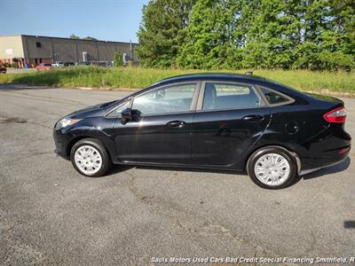 2016 Ford Fiesta S   - Photo 8 - Smithfield, NC 27577