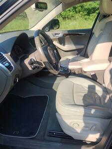 2011 Audi Q5 2.0T quattro Premium   - Photo 12 - Smithfield, NC 27577