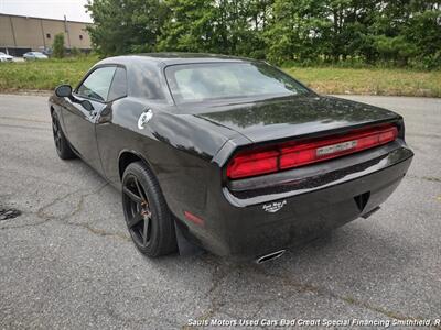 2012 Dodge Challenger SXT Plus   - Photo 7 - Smithfield, NC 27577