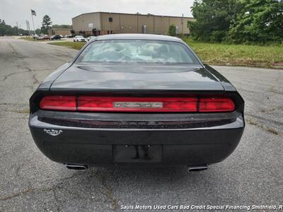 2012 Dodge Challenger SXT Plus   - Photo 6 - Smithfield, NC 27577