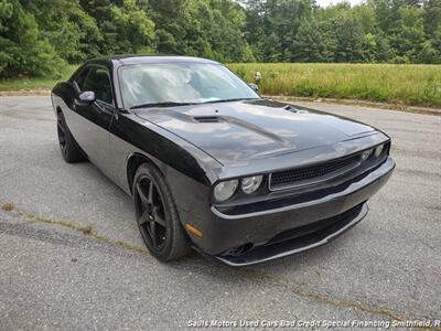 2012 Dodge Challenger SXT Plus   - Photo 3 - Smithfield, NC 27577