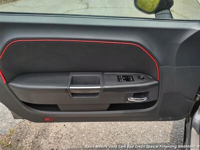 2012 Dodge Challenger SXT Plus   - Photo 9 - Smithfield, NC 27577