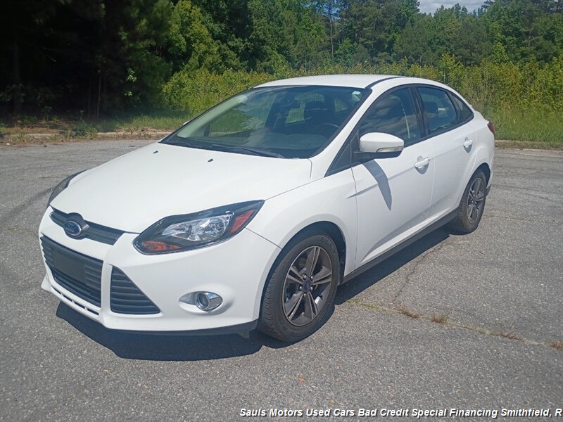 2014 Ford Focus Sedan SE's photo