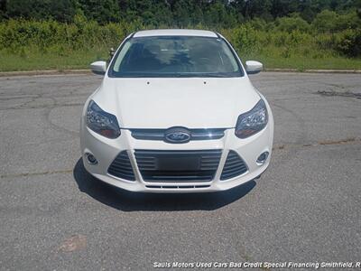 2014 Ford Focus SE - Photo 2 - Smithfield, NC 27577