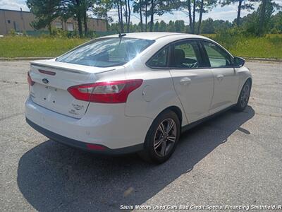 2014 Ford Focus SE - Photo 5 - Smithfield, NC 27577