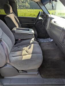 2005 Chevrolet Silverado 1500 Work Truck - Photo 16 - Smithfield, NC 27577