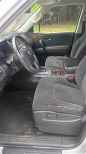 2017 Nissan Armada SV - Photo 13 - Smithfield, NC 27577