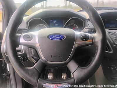 2014 Ford Focus ST - Photo 10 - Smithfield, NC 27577