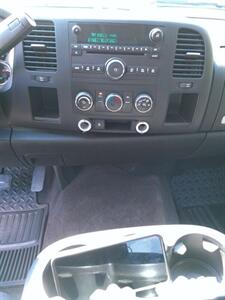 2011 GMC Sierra 1500 SLE   - Photo 12 - Smithfield, NC 27577