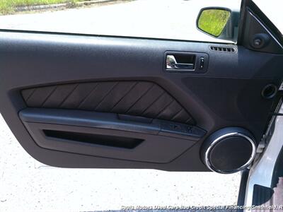 2010 Ford Mustang V6 - Photo 9 - Smithfield, NC 27577