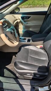 2017 Nissan Altima 2.5 - Photo 13 - Smithfield, NC 27577