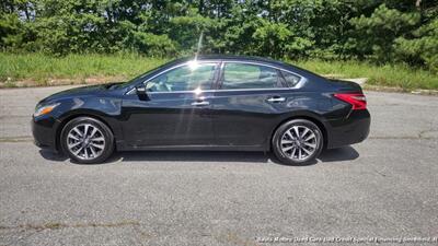 2017 Nissan Altima 2.5 - Photo 8 - Smithfield, NC 27577