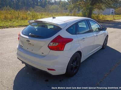 2012 Ford Focus SE   - Photo 5 - Smithfield, NC 27577