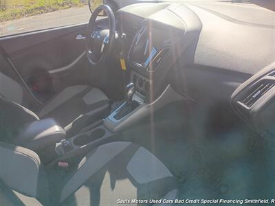2012 Ford Focus SE   - Photo 18 - Smithfield, NC 27577