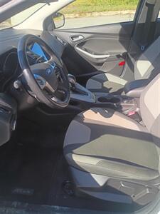 2012 Ford Focus SE   - Photo 13 - Smithfield, NC 27577
