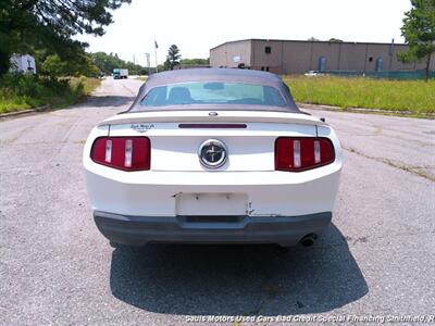 2010 Ford Mustang V6   - Photo 6 - Smithfield, NC 27577