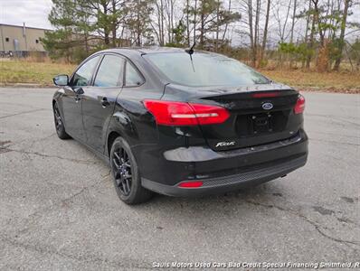 2016 Ford Focus SE   - Photo 7 - Smithfield, NC 27577