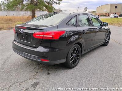 2016 Ford Focus SE   - Photo 5 - Smithfield, NC 27577