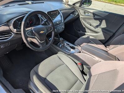 2017 Chevrolet Malibu LT - Photo 14 - Smithfield, NC 27577