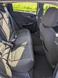 2017 Chevrolet Malibu LT - Photo 16 - Smithfield, NC 27577