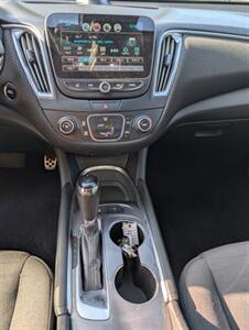 2017 Chevrolet Malibu LT - Photo 12 - Smithfield, NC 27577