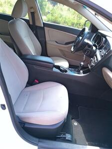 2015 Kia Optima LX   - Photo 17 - Smithfield, NC 27577