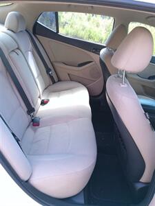 2015 Kia Optima LX   - Photo 16 - Smithfield, NC 27577