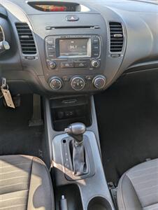 2016 Kia Forte EX - Photo 11 - Smithfield, NC 27577
