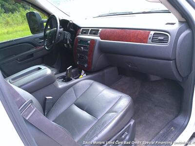 2011 GMC Sierra 2500 SLT   - Photo 17 - Smithfield, NC 27577