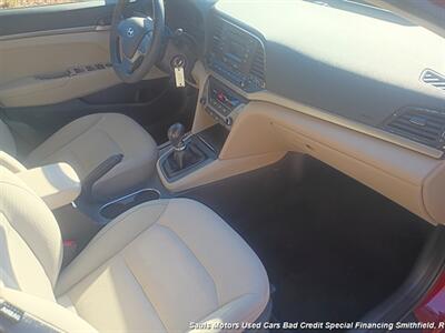 2017 Hyundai ELANTRA SE - Photo 17 - Smithfield, NC 27577