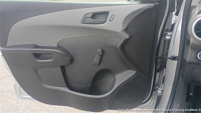 2020 Chevrolet Sonic LT   - Photo 9 - Smithfield, NC 27577