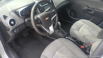 2020 Chevrolet Sonic LT   - Photo 14 - Smithfield, NC 27577