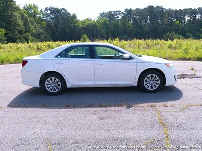 2014 Toyota Camry L   - Photo 4 - Smithfield, NC 27577