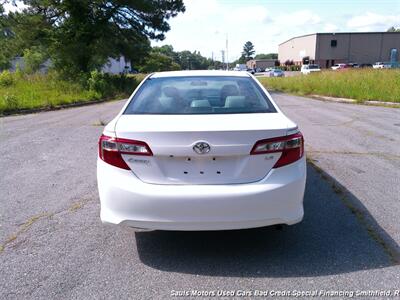 2014 Toyota Camry L   - Photo 6 - Smithfield, NC 27577