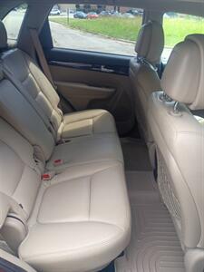 2011 Kia Sorento LX - Photo 17 - Smithfield, NC 27577