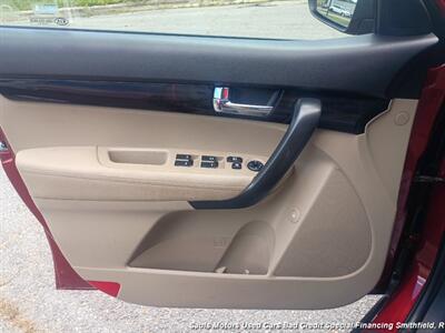 2011 Kia Sorento LX - Photo 9 - Smithfield, NC 27577