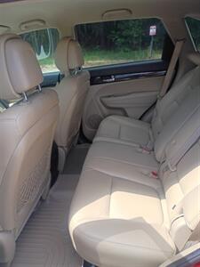 2011 Kia Sorento LX - Photo 15 - Smithfield, NC 27577