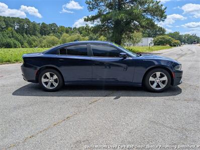 2015 Dodge Charger SXT   - Photo 4 - Smithfield, NC 27577