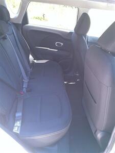 2015 Kia Soul +   - Photo 16 - Smithfield, NC 27577