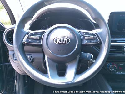 2019 Kia Forte FE   - Photo 10 - Smithfield, NC 27577