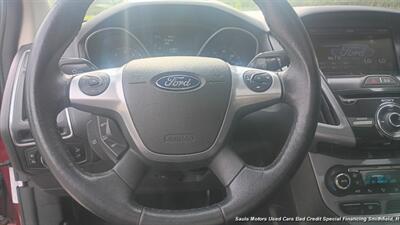 2014 Ford Focus Titanium   - Photo 10 - Smithfield, NC 27577