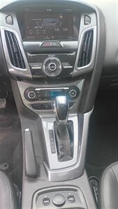 2014 Ford Focus Titanium   - Photo 12 - Smithfield, NC 27577