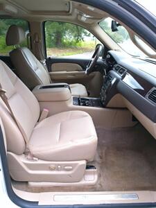 2009 GMC Yukon Denali   - Photo 18 - Smithfield, NC 27577