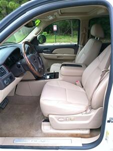 2009 GMC Yukon Denali   - Photo 12 - Smithfield, NC 27577
