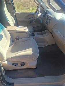 2002 Ford Expedition XLT - Photo 18 - Smithfield, NC 27577