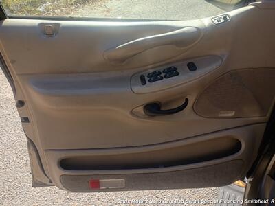 2002 Ford Expedition XLT - Photo 9 - Smithfield, NC 27577