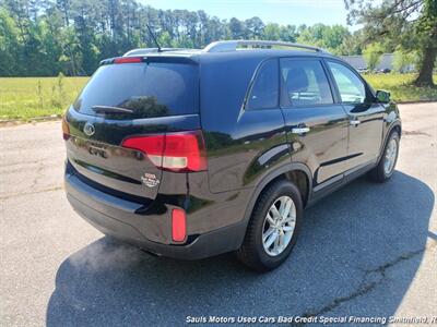 2014 Kia Sorento LX - Photo 5 - Smithfield, NC 27577