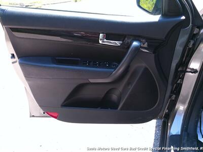 2013 Kia Sorento LX   - Photo 9 - Smithfield, NC 27577