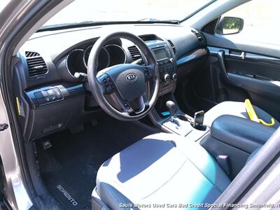 2013 Kia Sorento LX   - Photo 14 - Smithfield, NC 27577